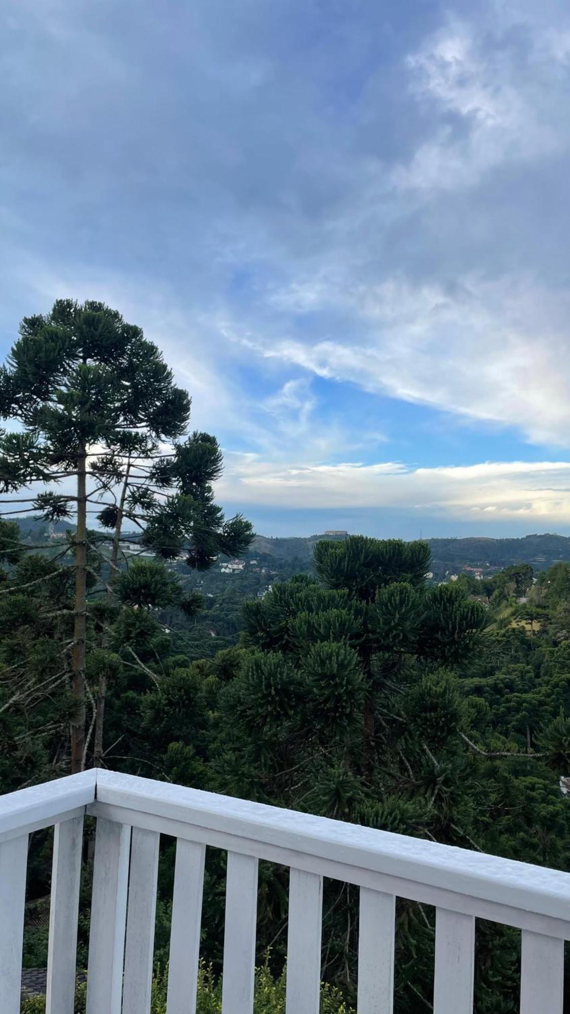 ホテル Refugio Mana Campos do Jordão エクステリア 写真