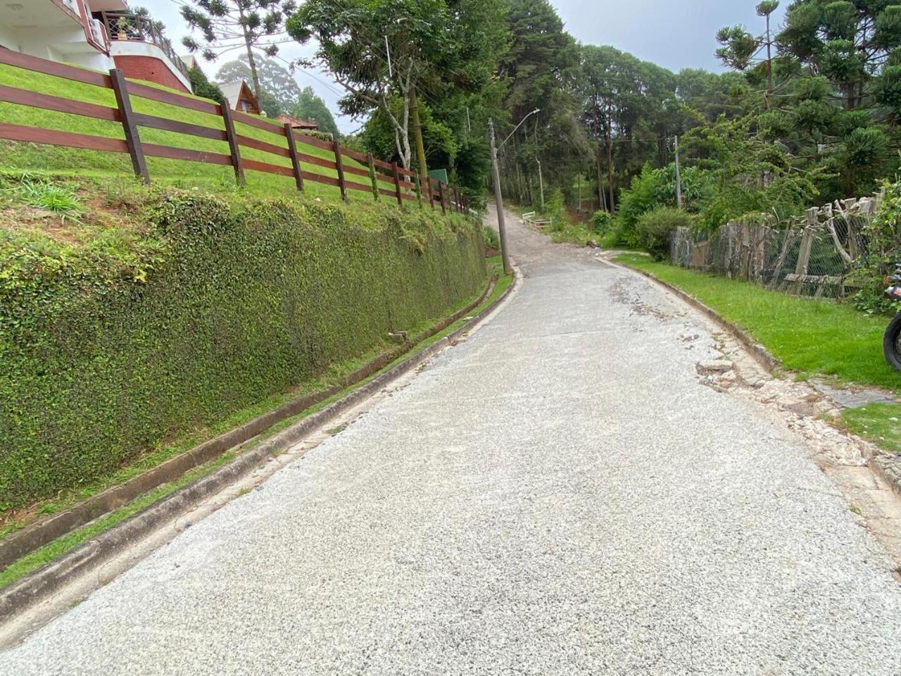 ホテル Refugio Mana Campos do Jordão エクステリア 写真