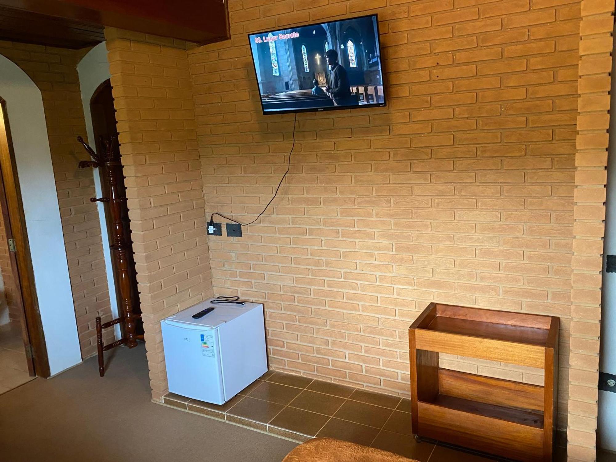 ホテル Refugio Mana Campos do Jordão エクステリア 写真